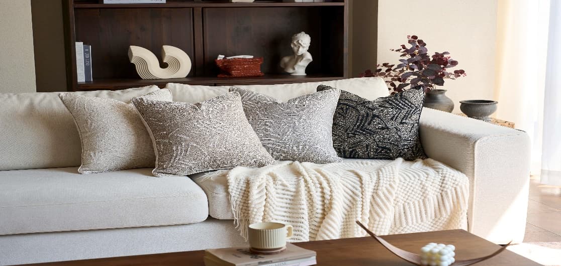 Dimensional Chenille Jacquard Cushion Cover